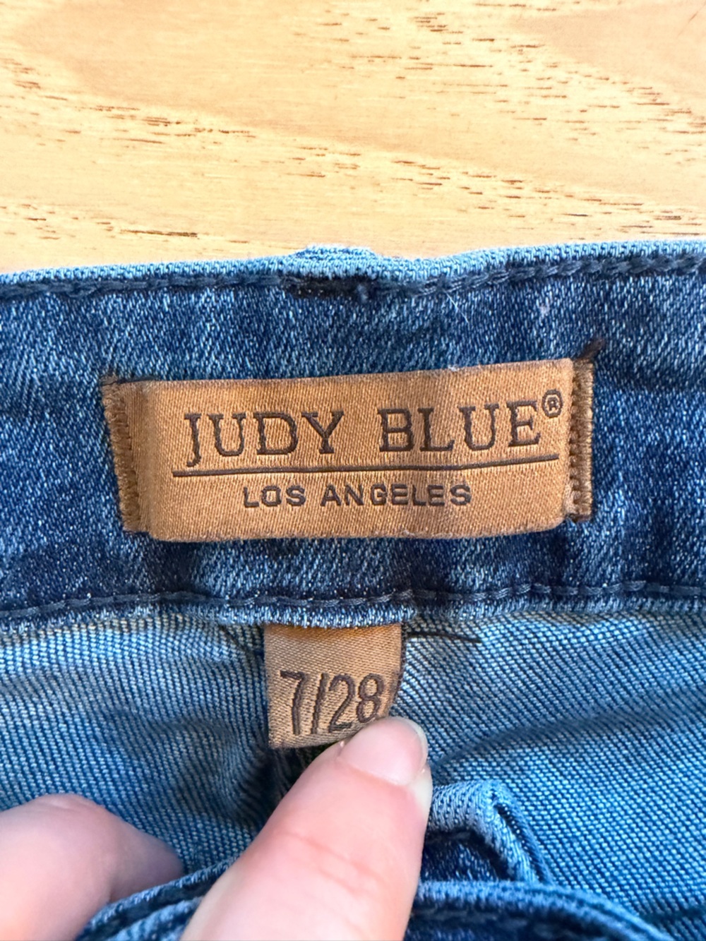 Judy Blue flares size 28 - Picture 3 of 8